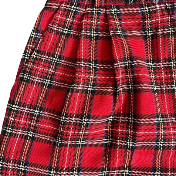 Classic Vintage Red Plaid Women’s Shorts - Picture 3 of 4